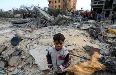 Israel expands Gaza ground assault as bombardment kills at least 91 people