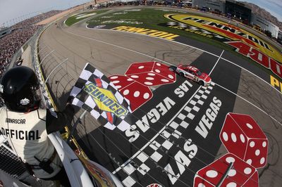 Runaway wheels and a day for the underdogs: Winners and losers from NASCAR in Vegas