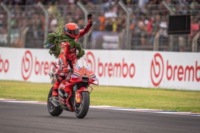 MotoGP Argentina GP: Marc Marquez fights back to extend winning streak