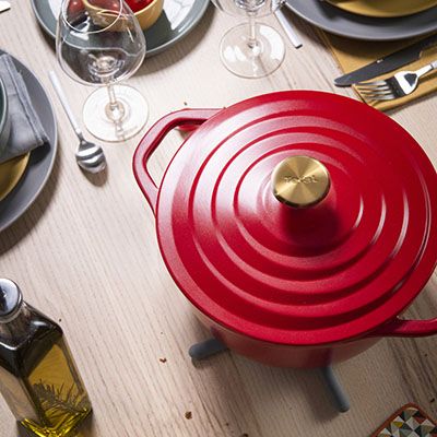 I can't stop recommending this lightweight casserole dish to friends - and it looks just like Le Creuset