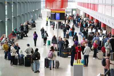 Heathrow live: Airport orders investigation into crisis management plans amid ‘laughing stock’ criticism
