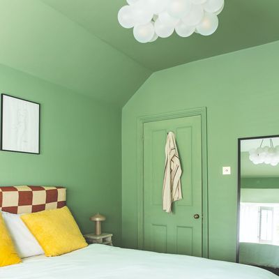 31 bedroom paint ideas to easily transform your space with unexpected paint techniques and shades