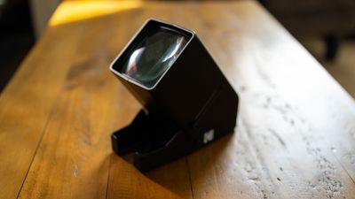 Kodak 35mm Slide Viewer review - a handy tool for sorting out your old photos