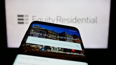 Equity Residential Stock: Is EQR Outperforming the Real Estate Sector?