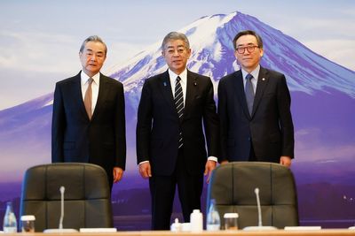 Japan host talks with China and South Korea