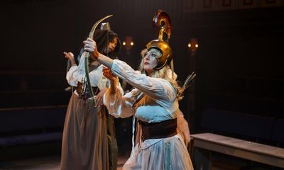 Playhouse Creatures review – backstage banter with the pioneering first women of theatre