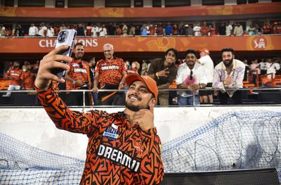 IPL 2025 Orange Cap and Purple Cap Updated Standings: Ishan Kishan and Noor Ahmad lead the race