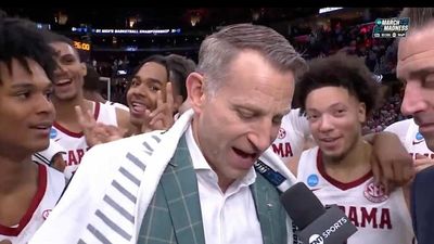Alabama Players Crash Nate Oats Postgame Interview After Win vs. St Mary's