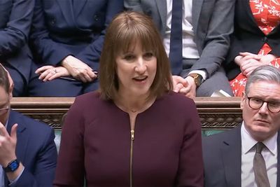 UK politics live: Starmer vows to ‘put national interest first’ as he seeks deal with Trump over car tariffs