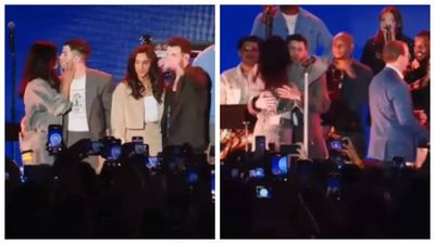 Priyanka Chopra and Nick Jonas kiss onstage as they celebrate Jonas Brothers' entry into New Jersey Hall of Fame - WATCH