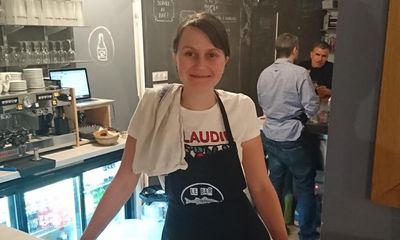 The one change that worked: I volunteered in a Paris bar – and found a whole new life in France