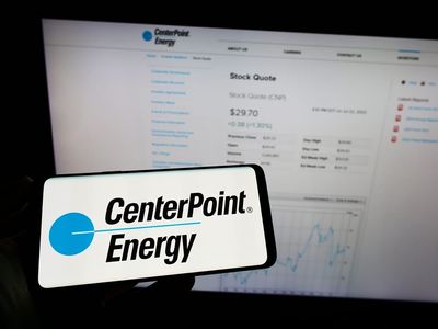 Is CenterPoint Energy Stock Outperforming the S&P 500?