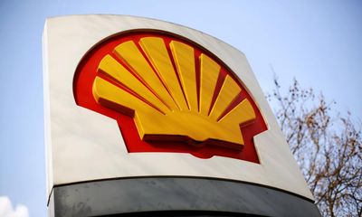 Shell plans more cuts to costs and spending but hands CEO bigger bonus