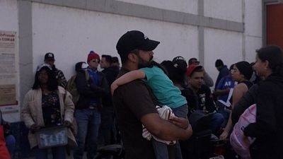 'Don't risk your lives': Wave of solidarity helps migrants at the US border
