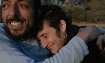 Terra in Vista review – roaming with a found family of seasonal farm labourers