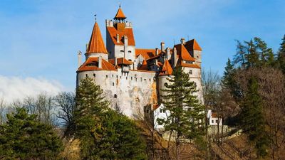 Castles around the world that are famous for paranormal activities