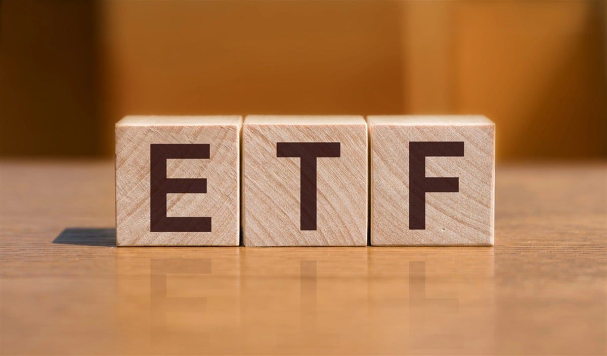 Best of Both Worlds: 3 ETFs With High Dividend Yields,…