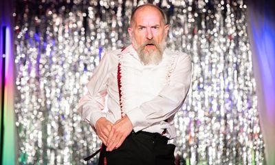 Dancing Shoes review – bedroom boogieing bloke frees his feet in fab comedy