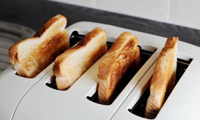 Study casts doubt on gluten as cause of gut ailments among non-coeliacs