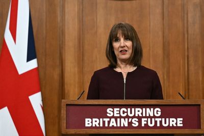 ‘At odds with reality’ – British media react to Chancellor’s spring statement