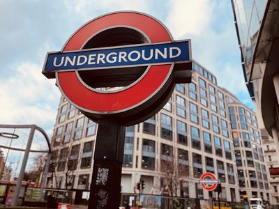 London travel news LIVE: Delays on multiple National Rail and TfL lines – full updates