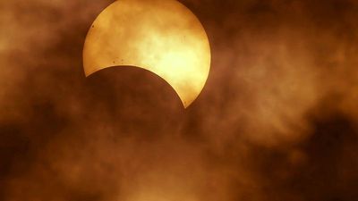 Partial solar eclipse: How and where to see it in Europe this weekend