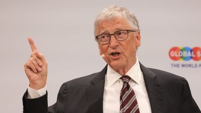 Bill Gates says "AI will replace humans for most things" — Rendering doctors and tutors obsolete within a decade
