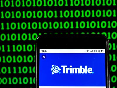 Trimble Stock: Is TRMB Outperforming the Technology Sector?