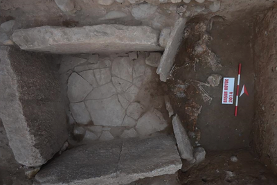 Archaeologists perplexed to find Bronze Age burial of ritually sacrificed teens