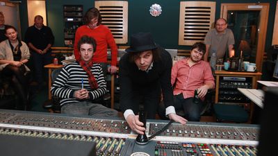 “It got to the point where I didn’t want to go in. It was painful”: the story of the lost Supergrass album that led to their split