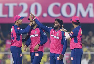 Who won yesterday's IPL match, RR vs CSK, DC vs SRH: Yesterday IPL match results