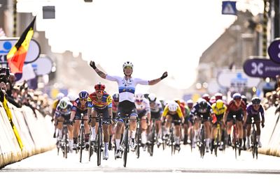 Lorena Wiebes surges to 100th career victory at Gent-Wevelgem