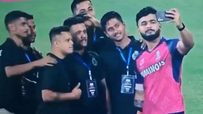 Riyan Parag takes selfie with ground staff, then tosses phone away after RR beat CSK - WATCH
