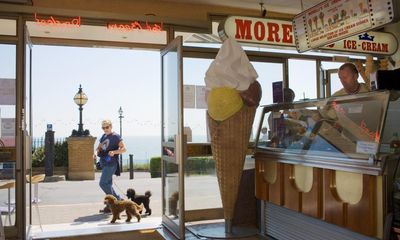 Share a tip on a special place to eat or drink on the UK coast
