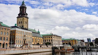 Gothenburg fined for missing renewable energy goal. Here’s why it’s happy to take the hit