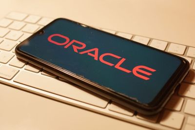 Should You Buy the Dip in Oracle Stock Now?