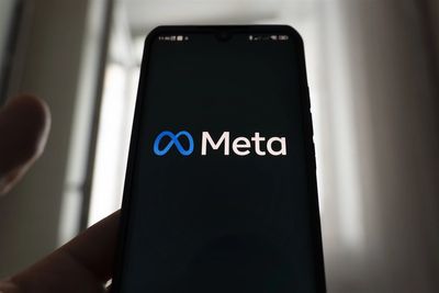 Advantage+ Shopping: Meta's Fast Growing $20 Billion AI-Ads Star