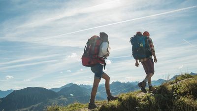 5 essential items every hiker should have in their backpack, according to a Mountain Rescuer