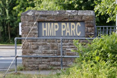 Leaked messages show prison staff joking about violence towards inmates