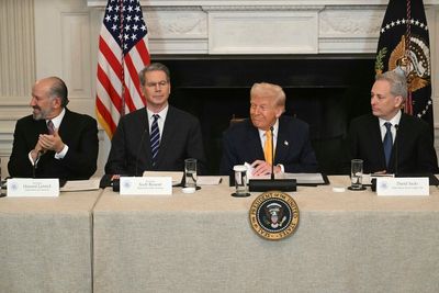 What if the tariff plan fails? Trump is ready to blame one man