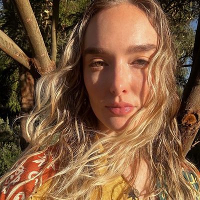 The Five-Minute Wavy Hair Routine I Swear By As a Picky Beauty Director