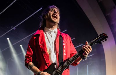 5 Seconds of Summer star Michael Clifford releases first solo single Cool