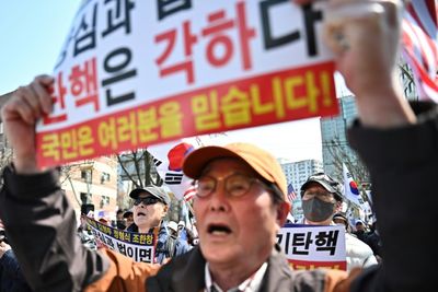 S Korea Police Raise Security Levels Ahead Of Impeachment Verdict