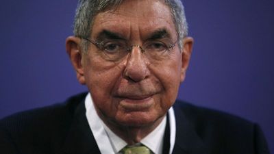Ex-leader of Costa Rica and Nobel laureate Óscar Arias says US revoked his visa