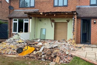 Rogue trader left ‘gaping hole’ in woman’s house after taking £10k deposit