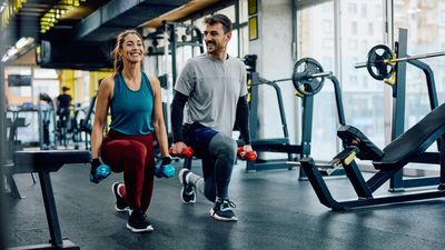 If you only have 30 minutes to work out, a trainer says you should do these seven moves to hit all the major muscle groups