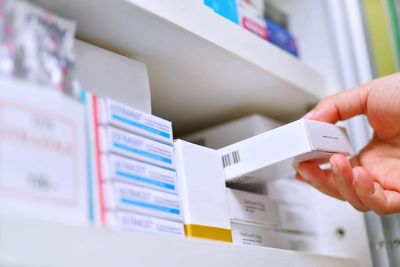 Older people less likely to be given antibiotics, despite higher risk – study
