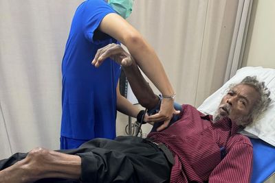 Son desperate to bring critically ill father home from Thailand to help save him