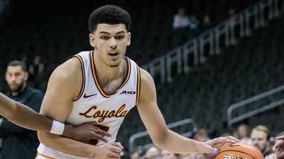 Kansas Lands Loyola Chicago's Star Guard Fresh Off Big NIT Performance