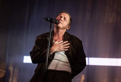 Kae Tempest review – a brave, intimate set where the personal is political